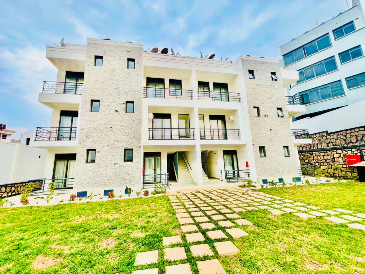 Gacuriro Beautiful Fully Furnished Apartment for Rent 1,450,000 RWF ($1,000)/month